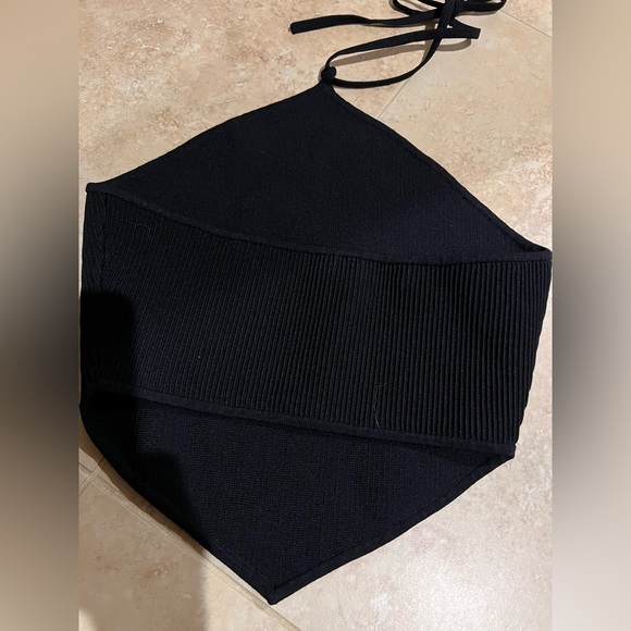 🔥2/$50🔥 Babaton Black Sculpt Knit Scarf Top - Picture 6 of 6